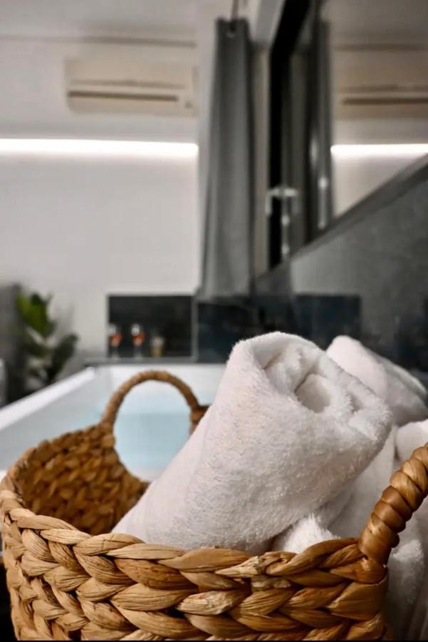 Zoe'S Suite Athen'S Center Atenas Exterior foto